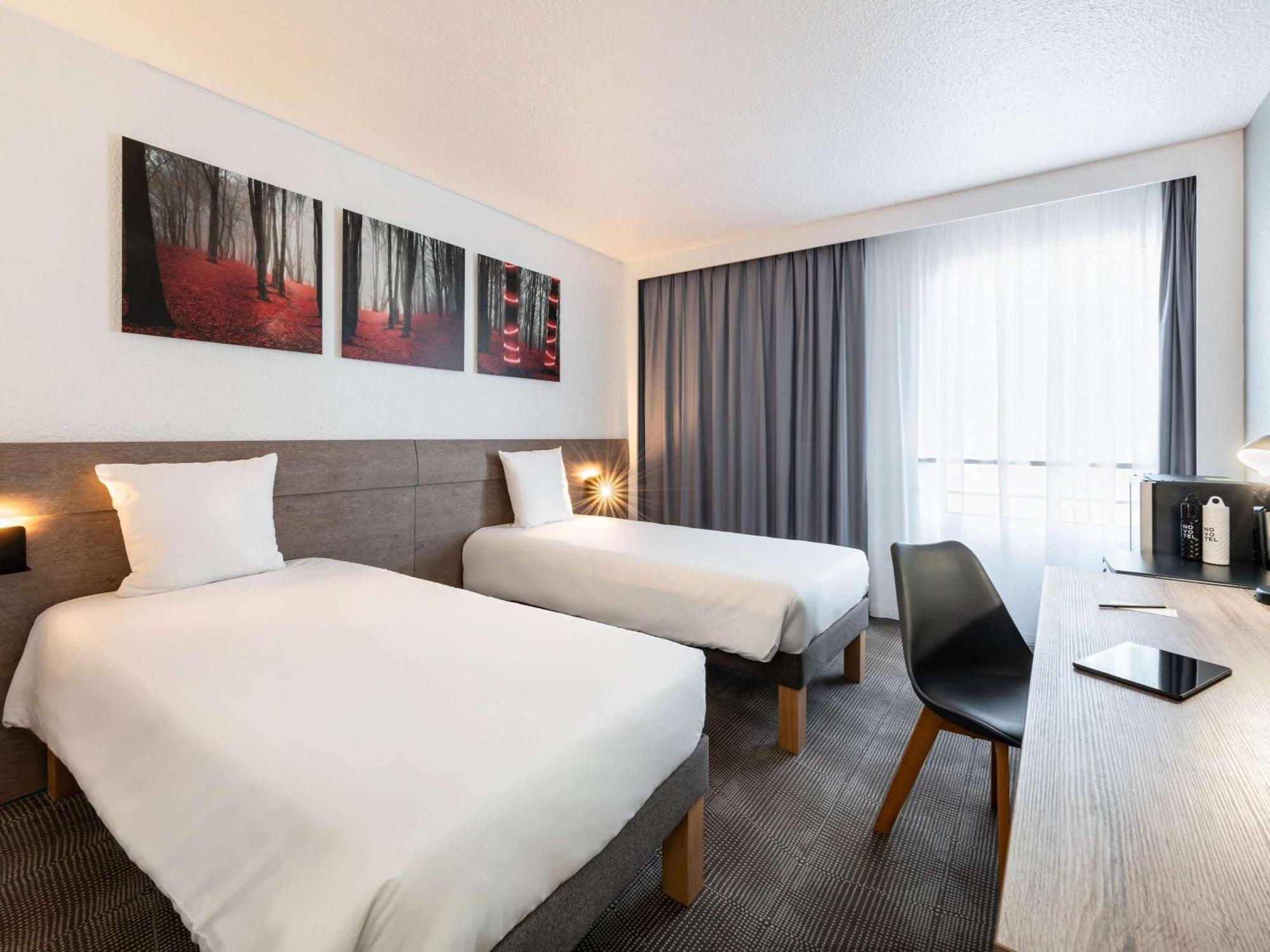 Novotel Paris Est Баньоле Екстериор снимка